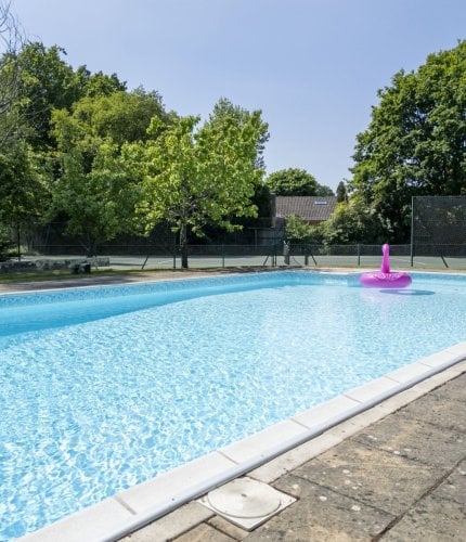 New Forest Escapes - New Forest Hot Tub & Swimming Pool Holidays