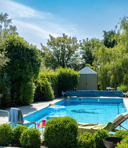 New Forest Escapes - New Forest Hot Tub & Swimming Pool Holidays