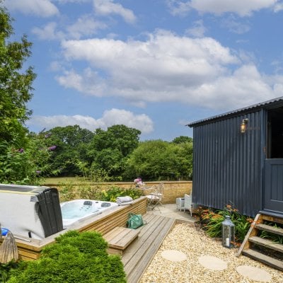 Bramble Hut | New Forest Escapes